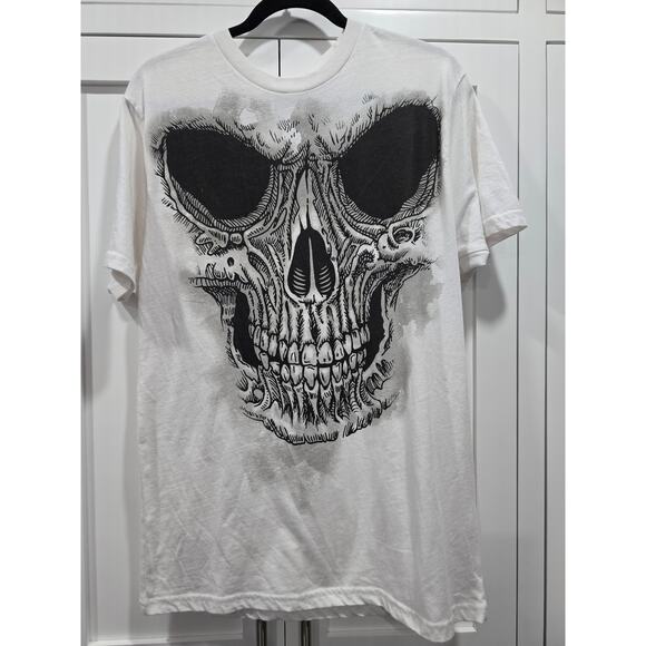 Skull Graphic Tee - M - Picture 1 of 10